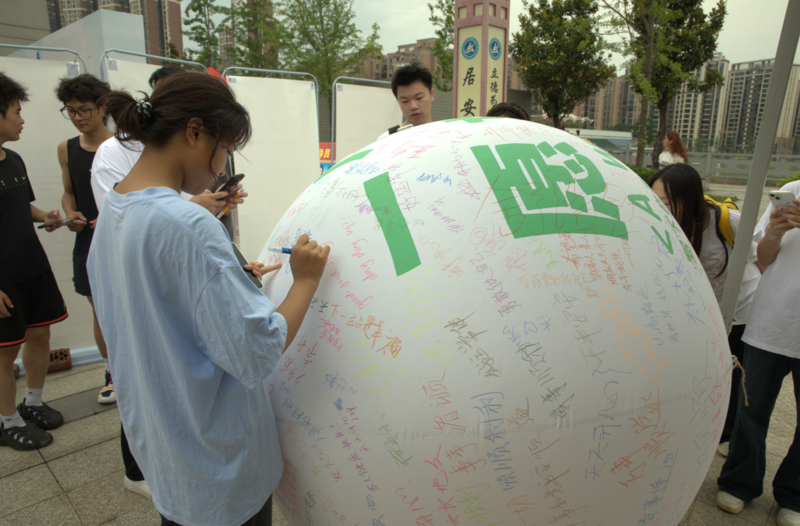 1749525520302052332.png 5778a480-3d45-11f0-9ddd-c697f09d0bb3.png